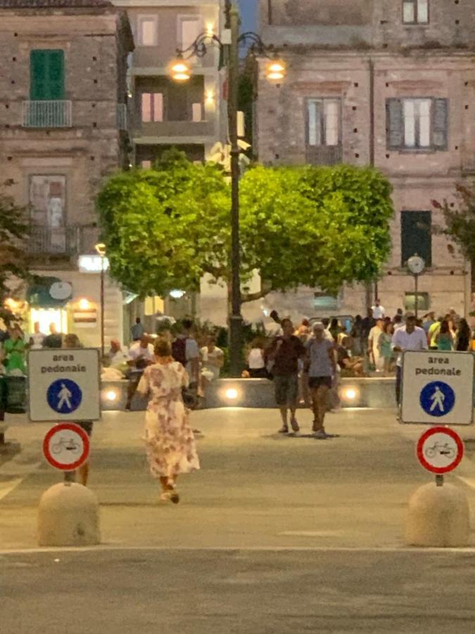 לינה וארוחת בוקר טרופאה La Piazza Beb מראה חיצוני תמונה